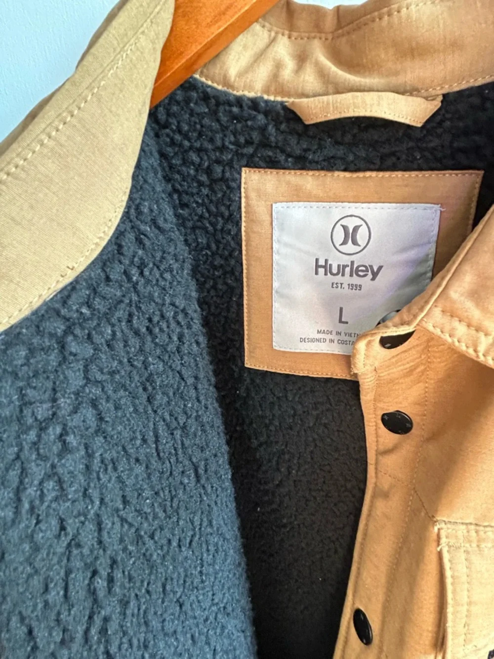 Hurley Men’s Tan Workwear Jacket Size Large EUC — Sherpa Lined